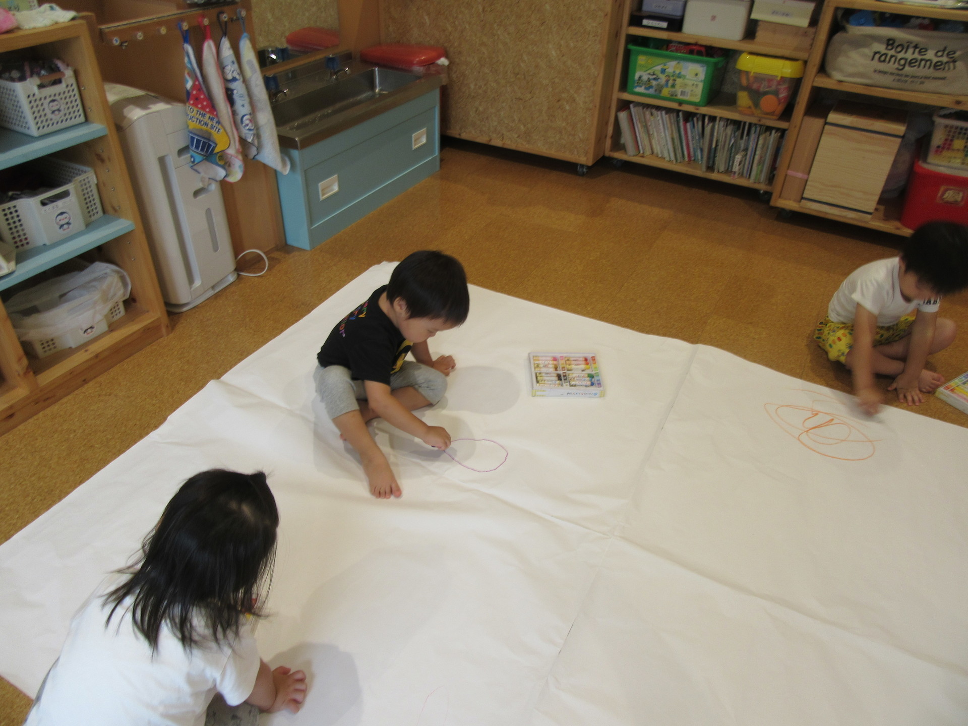 保育園　裸　夏 ふたば幼稚園の最近の様子: 夏日、２９度裸ん坊になる。